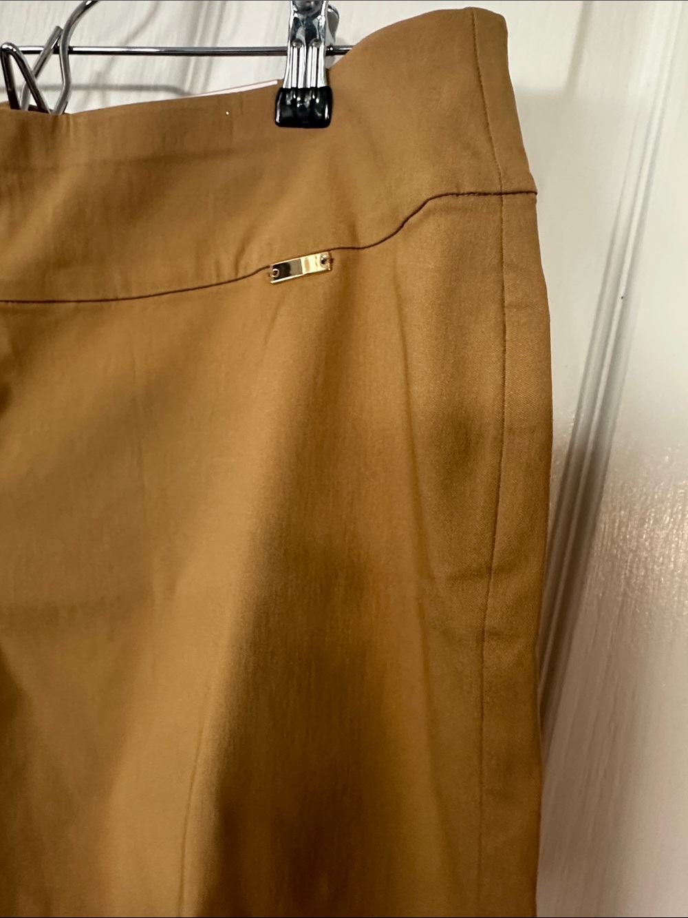 INC Women's Stretch Pull-On Shorts in Camel - Picture 5 of 5